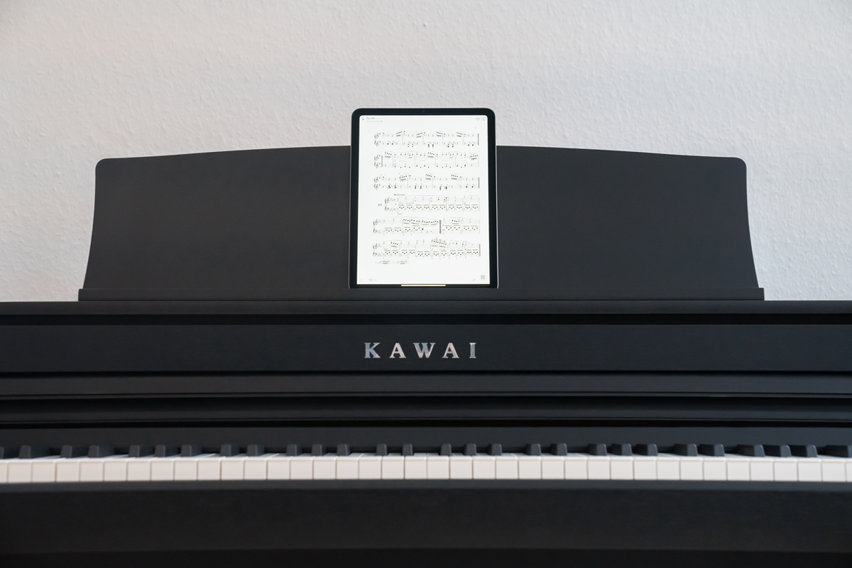 Kawai CA401 Digital Piano with Bench Ipad