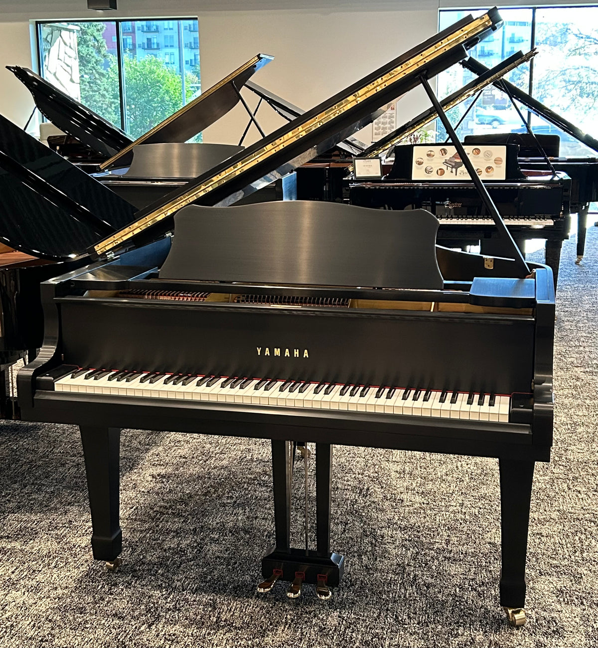 Pre-Owned Yamaha G1 Ebony Satin Grand Piano