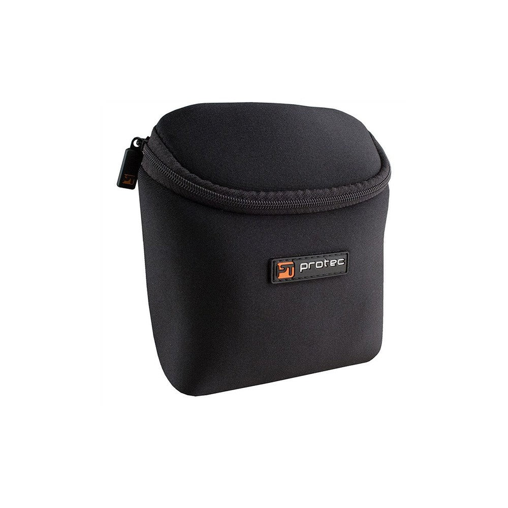 The frontside of the Protec N265 3-Piece mouthpiece pouch with zipper closed