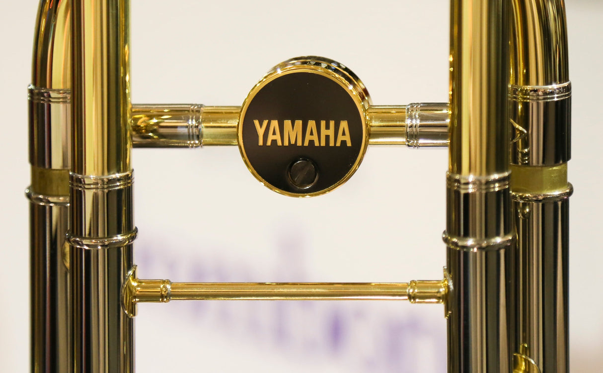 The Yamaha YSL882O Large Bore Tenor Trombone - close up on the counter weight-