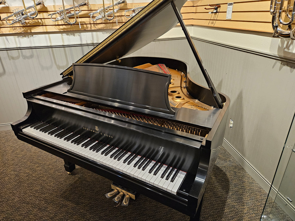 Used Steinway & Sons Model L Ebony Satin Grand Piano