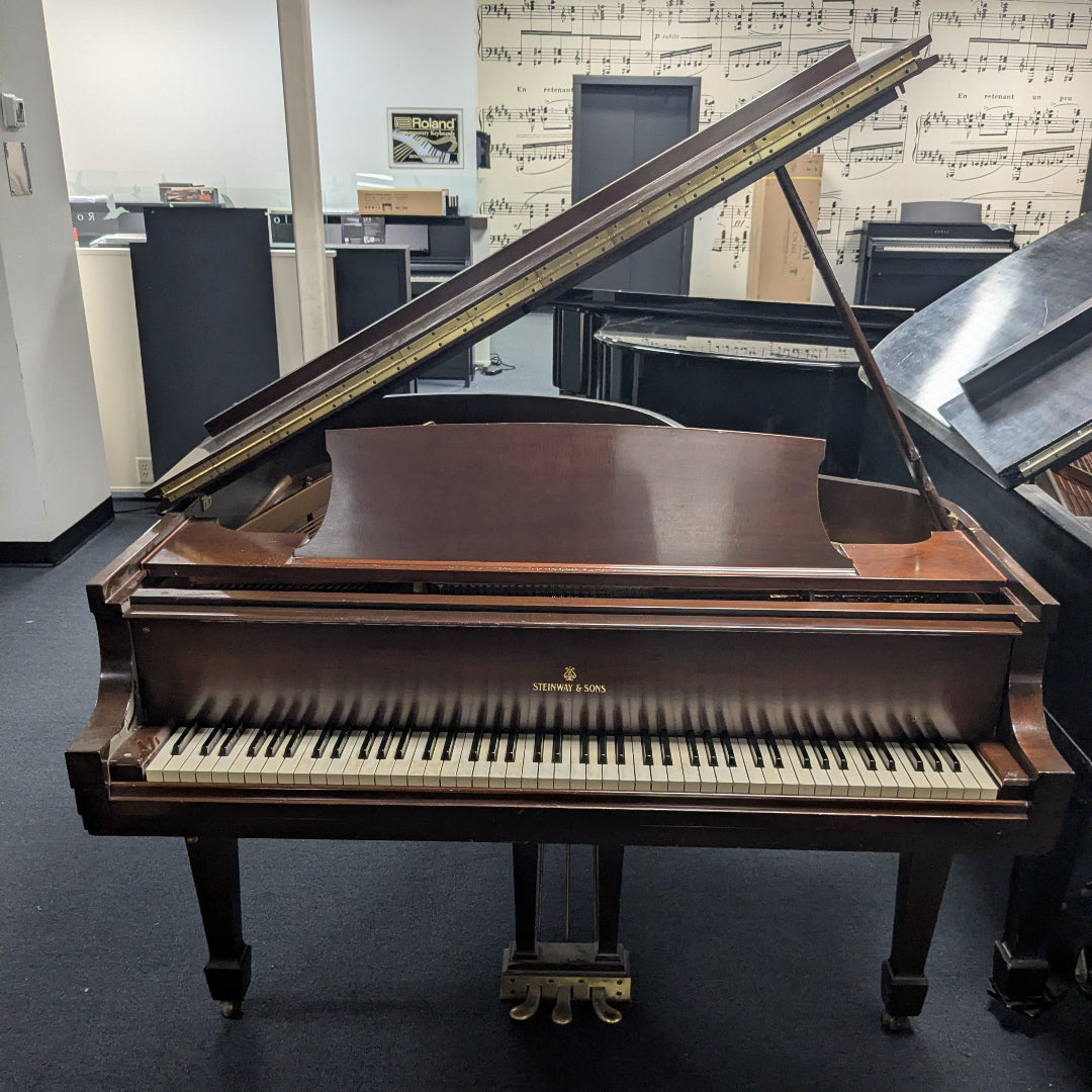 Pre-Owned Steinway Grand - Model M in Mahogany Satin