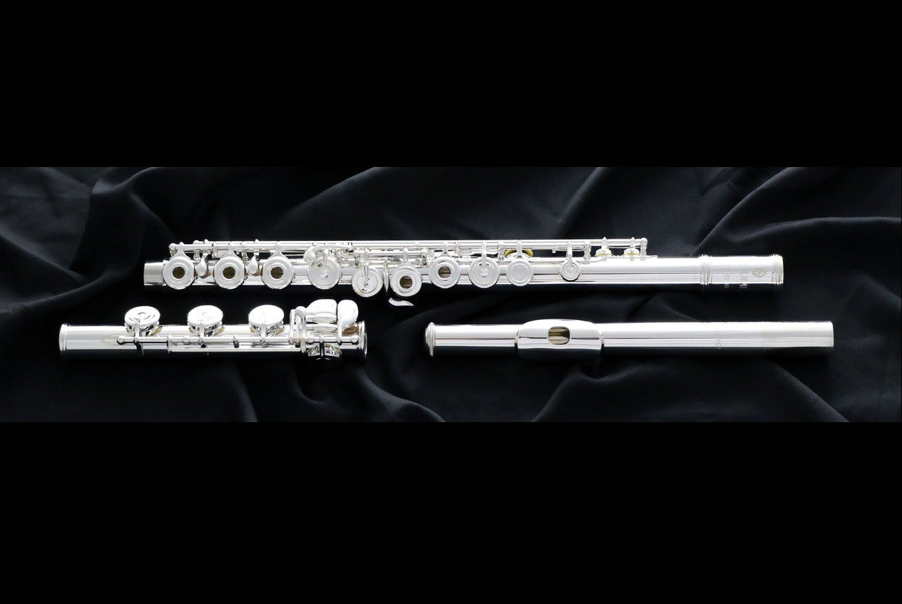Azumi AZ2 Flute | The Flute Gallery at Schmitt Music