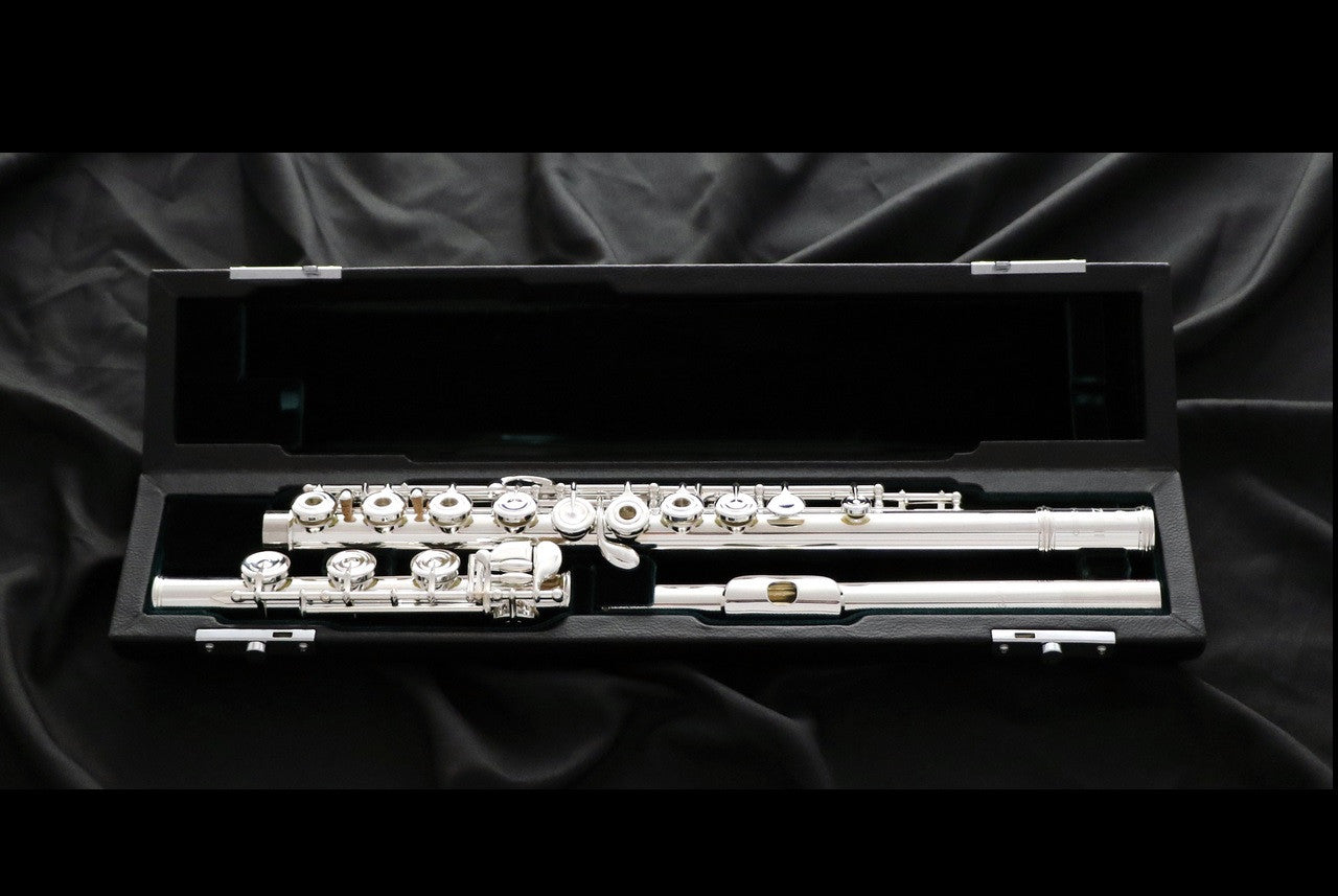 Azumi AZ2 Flute | The Flute Gallery at Schmitt Music