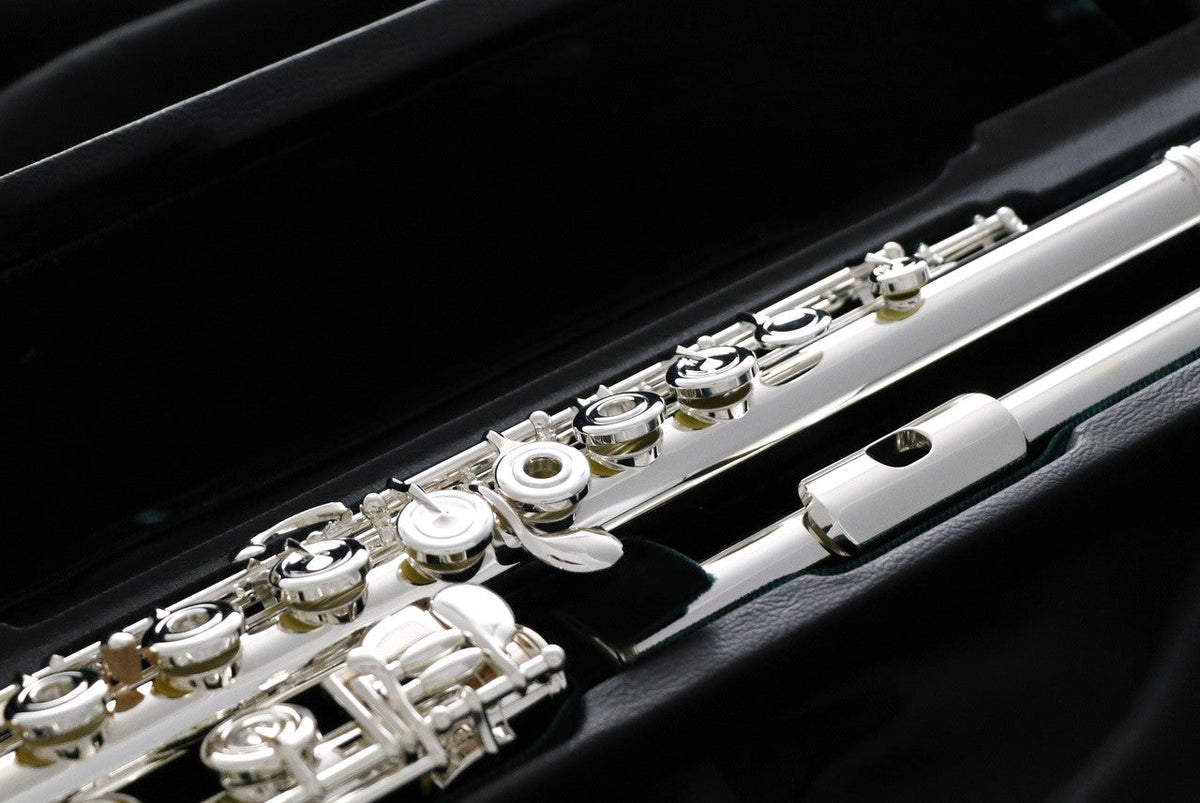 Azumi 3 Azumi AZ3 Flute | The Flute Gallery at Schmitt Music