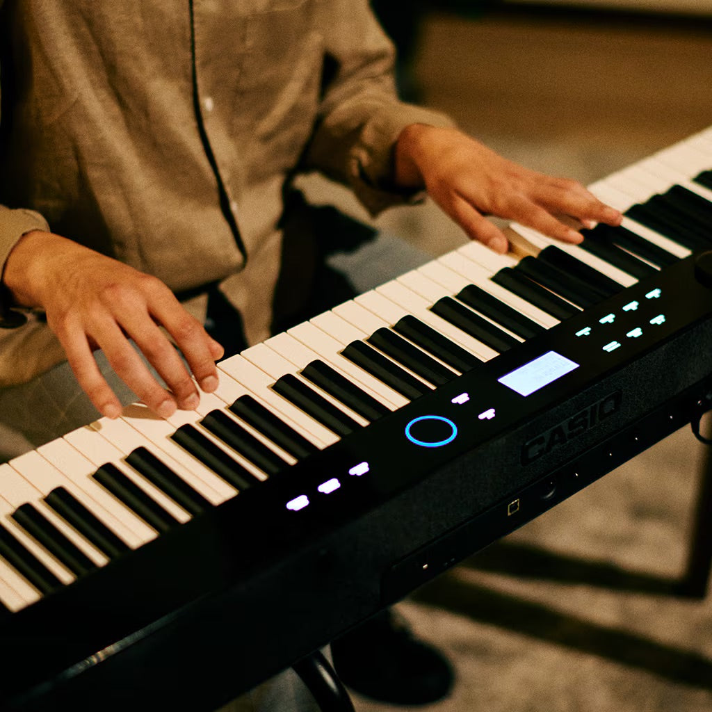 Casio Privia PX-S7000 Black | Smart Hybrid Hammer Action | Schmitt