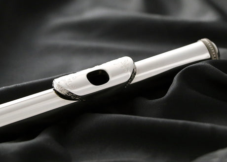 Muramatsu Plantinum Clase Flute - lip plate with patterned engraving