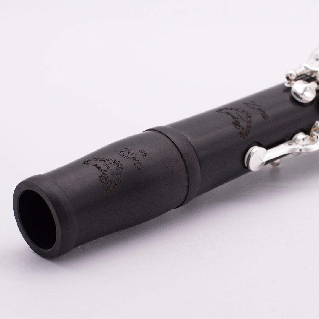 Royal Global Max Bb Clarinet | The Clarinet Gallery at Schmitt Music
