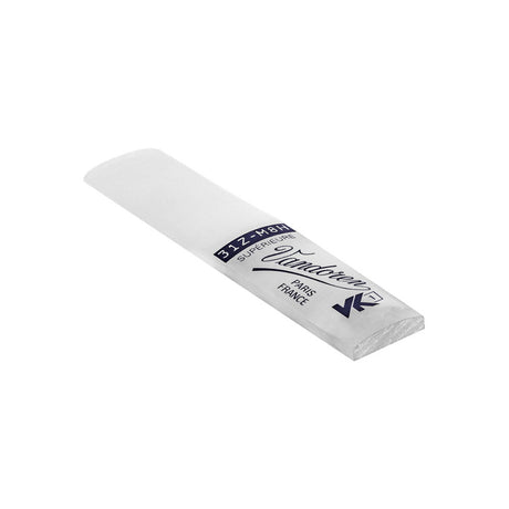 The Vandoren VK1 synthetic Bb clarinet reed up close
