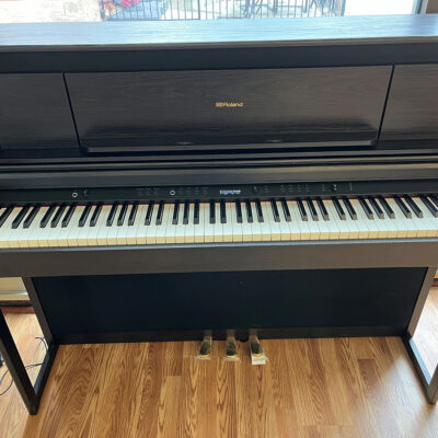Roland LX706 piano