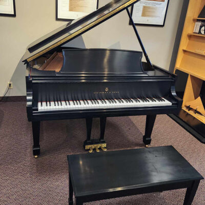 Steinway L Piano